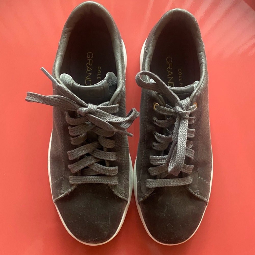 Cole Haan Grand Pro Velvet Tennis Shoe, Silver Gray Women’s Size 6